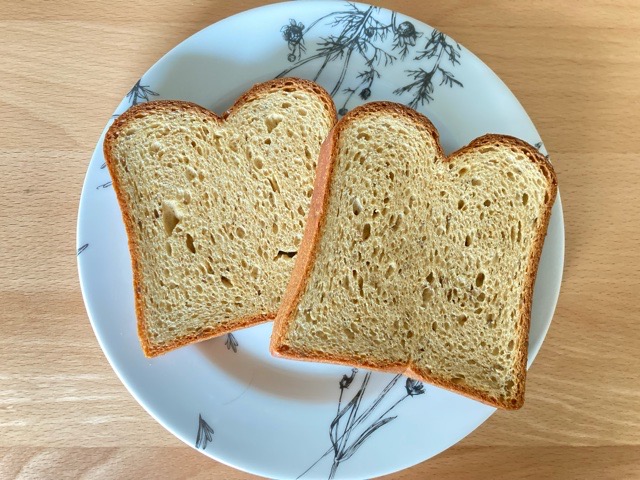 BASE BREAD（ベースブレッド）にミニ食パン･プレーンが登場_一袋に2枚