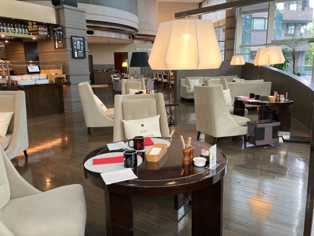 東京マリオットホテルのオールデイダイニング「 Lounge & Dining G」_朝食ブッフェ_店内の雰囲気_02
