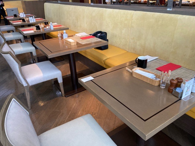 東京マリオットホテルのオールデイダイニング「 Lounge & Dining G」_朝食ブッフェ_店内の雰囲気_07